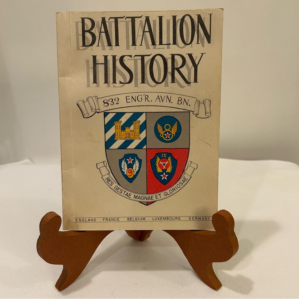 832 Engineer Aviation Battalion History Book